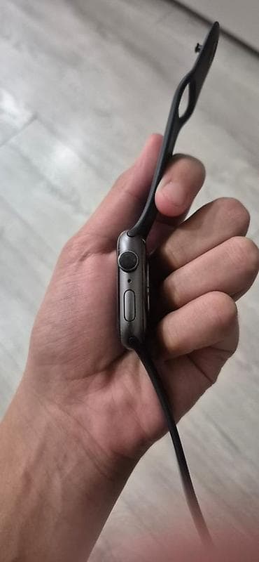 a 72: Apple Watch Series 5 44мм Хорошее состояние 🔥 Небольшая царапина на — 2