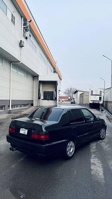 сполер на венто: Volkswagen Vento: 1993 г., 2 л, Ручные, Бензин, Седан — 3