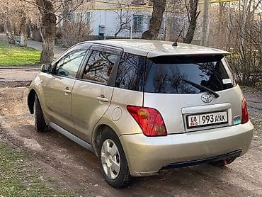 lexus lx 330: Toyota Ist: 2002 г., 1.5 л, Автомат, Бензин, Хэтчбэк — 5