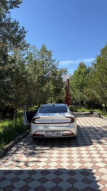 byd e1: Hyundai Sonata: 2019 г., Седан — 2