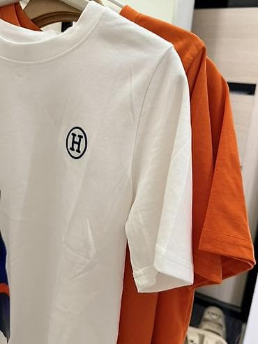 карсет майка: Белые женские футболки премиального уровня с фирменными принтами — 7