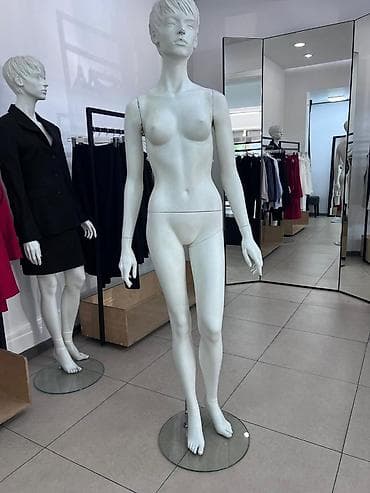 Манекены: Манекен Взрослый женский, Материал: Пластик, Б/у — 1