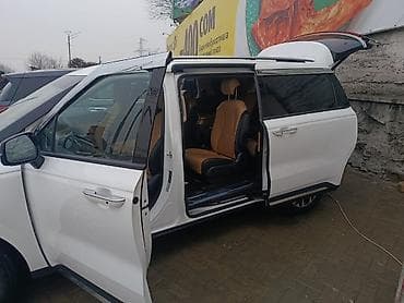 leksus rx 330: Kia Carnival: 2023 г., Вэн/Минивэн — 2