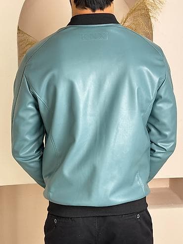 Мужская одежда: Куртки - 𝐊𝐍𝐗 ——————— • Множество расцветок ✔️ • Все актуальные размеры — 9