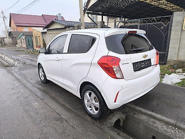 самые дешёвые авто: Chevrolet Spark: 2019 г., 0.1 л, Автомат, Бензин, Хэтчбэк — 1