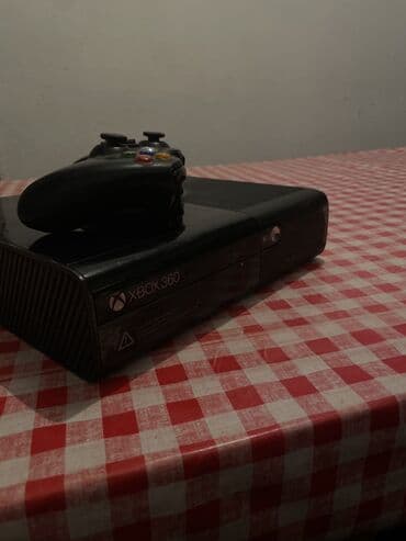 сколько стоит прошивка xbox 360: XBOX 360 В комплекте все шнуры данного XBOX 360; 2 джойстика; + — 1