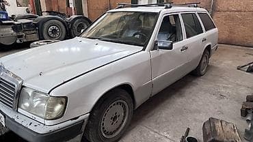 bis vip: Mercedes-Benz 220: 1993 г., 2.2 л, Механика, Бензин, Универсал — 1
