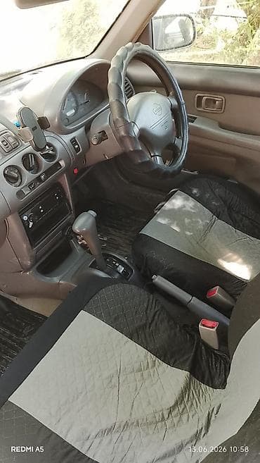 детские кресло в машину: Nissan March: 2000 г., 1.3 л, Вариатор, Хэтчбэк — 4