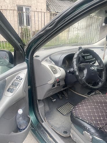 Унаа сатуу: Nissan Almera Tino: 2001 г., 2.2 л, Кол менен иштөөчү, Дизель, Хетчбек — 5
