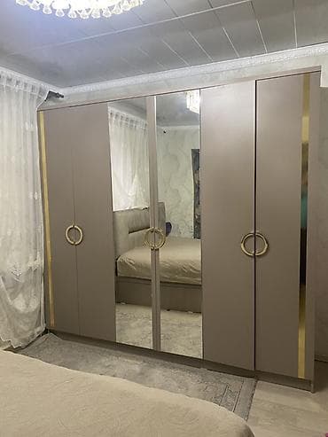 Спальный гарнитур, Б/у, Двуспальная кровать, Трюмо, Тумба, МДФ, цвет - Серый