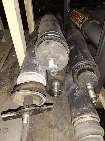 lx47: Lx470 аммотризаторы передние и задние комплект оригинал. контрактные — 1