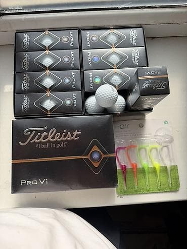 мяч для гольфа: Мячи для гольфа Titleist Pro V1 + набор ти (tee) - Премиальные мячи — 1