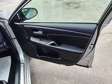 Toyota Camry: 2017 г., 2.5 л, Автомат, Гибрид, Седан — 7