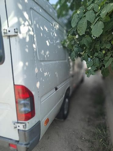 Унаа: Mercedes-Benz Спринтер: 2002 г., 2.2 л, Кол менен иштөөчү, Дизель, Van — 4
