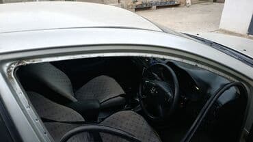 запчасти опель фронтера а: Toyota Avensis: 2003 г., 2 л, Механика, Бензиновая, Хэтчбэк — 11