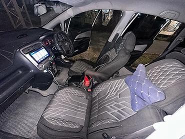 honda stream 2: Honda Stream: 2002 г., 1.7 л, Автомат, Бензин, Минивэн — 8