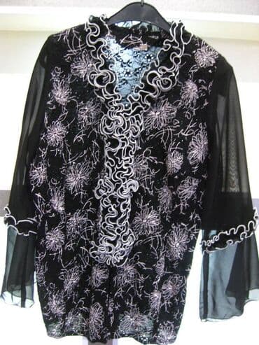 джинсы подростковые: Блузка кружевная
Б/У (состояние смотри на фото)
Размер - 46-48 — 2