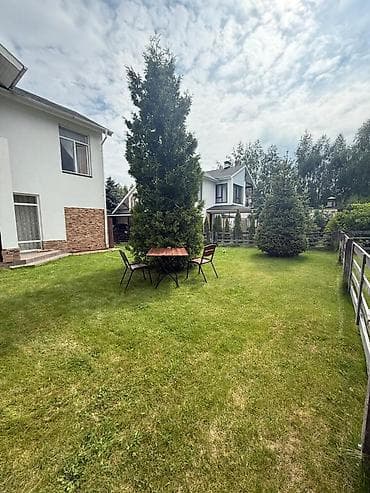 Недвижимость: ЦО КАПРИЗ КОТТЕДЖИ (3 спальни ) 6-8 человек от 25000сом КВАРТИРЫ 3-6 — 10