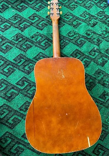 gestalt excalibur: Акустическая гитара Trembita (дредноут) - Корпус формы дредноут, верх — 4