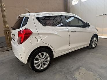 chevrole spark: Chevrolet Spark: 2016 г., 1 л, Автомат, Бензин, Хэтчбэк — 8