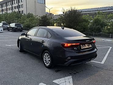 kia carnival 2021: Kia Rio: 2021 г., 1.6 л, Автомат, Бензин, Седан — 6
