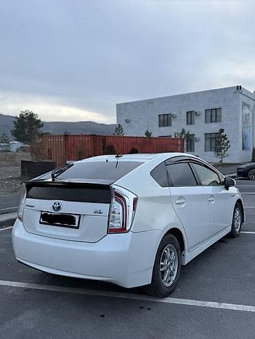 Продажа авто: Toyota Prius: 2015 г., 1.8 л, Вариатор, Гибрид, Хэтчбэк — 6