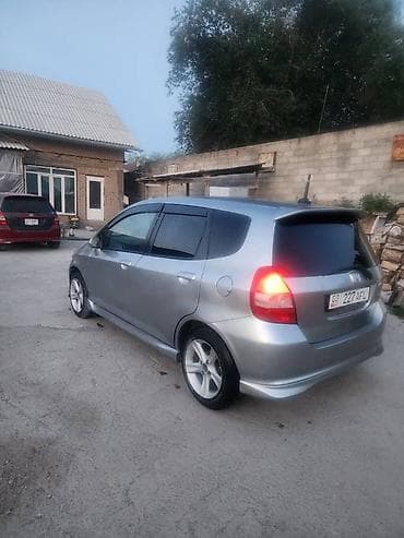 kia venga: Honda Fit: 2003 г., 1.3 л, Автомат, Бензин, Хэтчбэк — 3