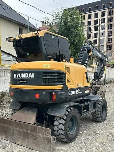ender s: Экскаватор, Hyundai, 2021 г., Колесный — 2