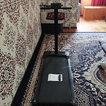 Спорт и отдых: Электрическая беговая дорожка RunPure RP-100 - Компактная домашняя — 3