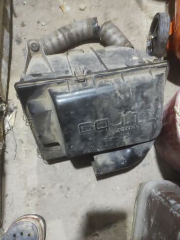 Кичинекей бак Volvo 1992 г., Колдонулган, Оригинал, Германия