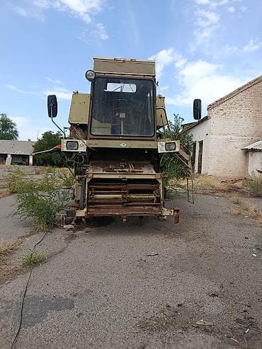 e53 4 8: Комбайн Fortschritt E 516 B - Зерноуборочный комбайн с кабиной — 3