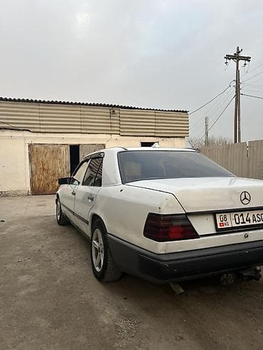 camry 2020: Mercedes-Benz W124: 1989 г., Механика, Дизель, Седан — 8
