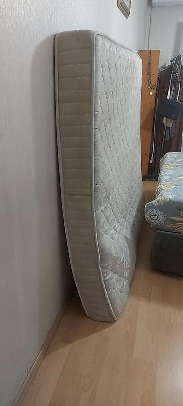 Отдам даром б/у матрас. Пружинный, двуспальный. Размеры: 2м×1м60см at lalafo.kg Отдам даром б/у матрас. Пружинный, двуспальный. Размеры: 2м×1м60см