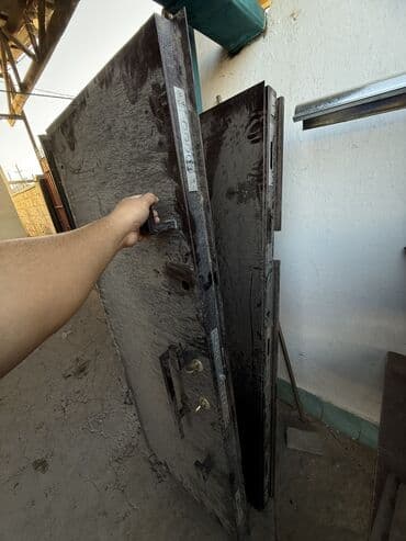 ящик для фрукты: Металлические сейфовые двери — 1