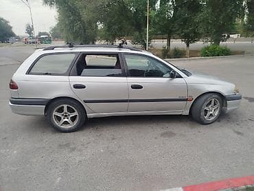 Унаа: Toyota Avensis: 2002 г., 2 л, Кол менен иштөөчү, Бензин, Универсал — 2