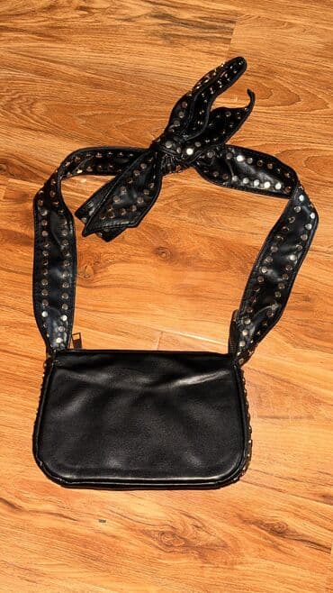 Новая сумка, ни разу не носила. Купила, потом разонравилась Отдам за at lalafo.kg Новая сумка, ни разу не носила. Купила, потом разонравилась Отдам за