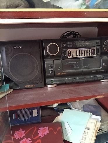 Портативная аудиосистема/магнитола Sony с динамиками Mega Bass