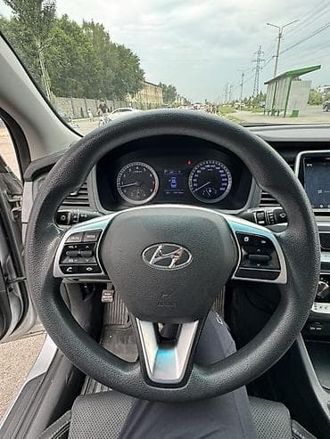 Hyundai Sonata: 2019 г., 2 л, Автомат, Газ, Седан — 10
