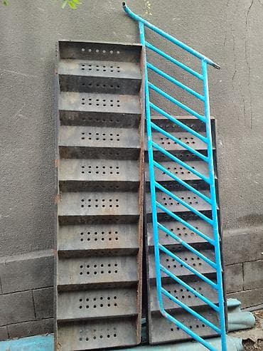 Кийимге кам көрүү жана сактоо: Продаетя ступеньки с пирилом. 
17 ступенеквысота ступеньки 15 см — 2