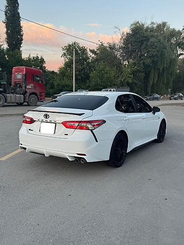 byd e7: Toyota Camry: 2019 г., 2.5 л, Автомат, Бензин, Седан — 6
