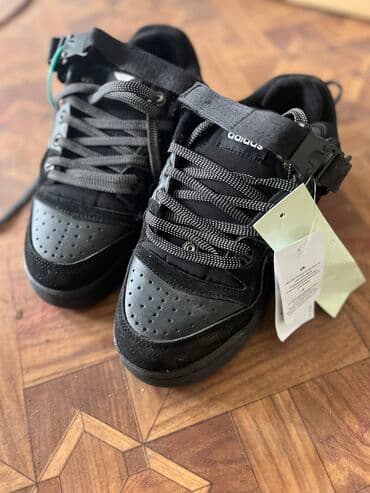 Мужские кроссовки, 40, Adidas, Новый, цвет - Черный, Самовывоз