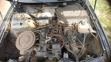 Audi 100: 1988 г., 1.8 л, Кол менен иштөөчү, Бензин, Седан — 6