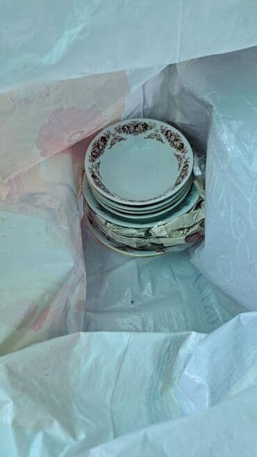 посуда из дерево: Набор столовой посуды (фарфор/керамика), разнообразные предметы — 2