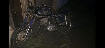 changan x5 plus: Планета 5, на ходу. коробка 2 передачи нету. без документов. цену — 1