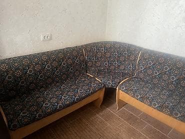 Дивандар: Бурчу бар диван, Бүктөө — 1