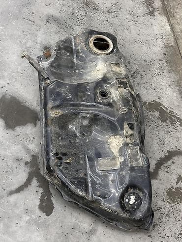 Топливный бак Toyota at lalafo.kg Топливный бак Toyota