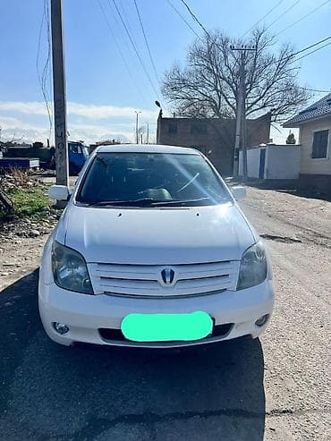 bmv x7: Toyota Ist: 2003 г., 1.5 л, Автомат, Бензин, Хэтчбэк — 2