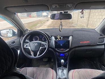 хюндай таракан: Hyundai Solaris: 2012 г., 1.6 л, Автомат, Бензин, Седан — 8