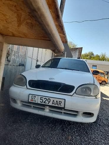Daewoo Lanos: 1999 г., 1.5 л, Бензин, Седан