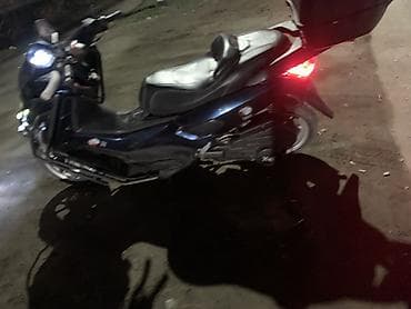 ямаха гризли 700: Макси-скутер Yamaha, 180 куб. см, Бензин — 10